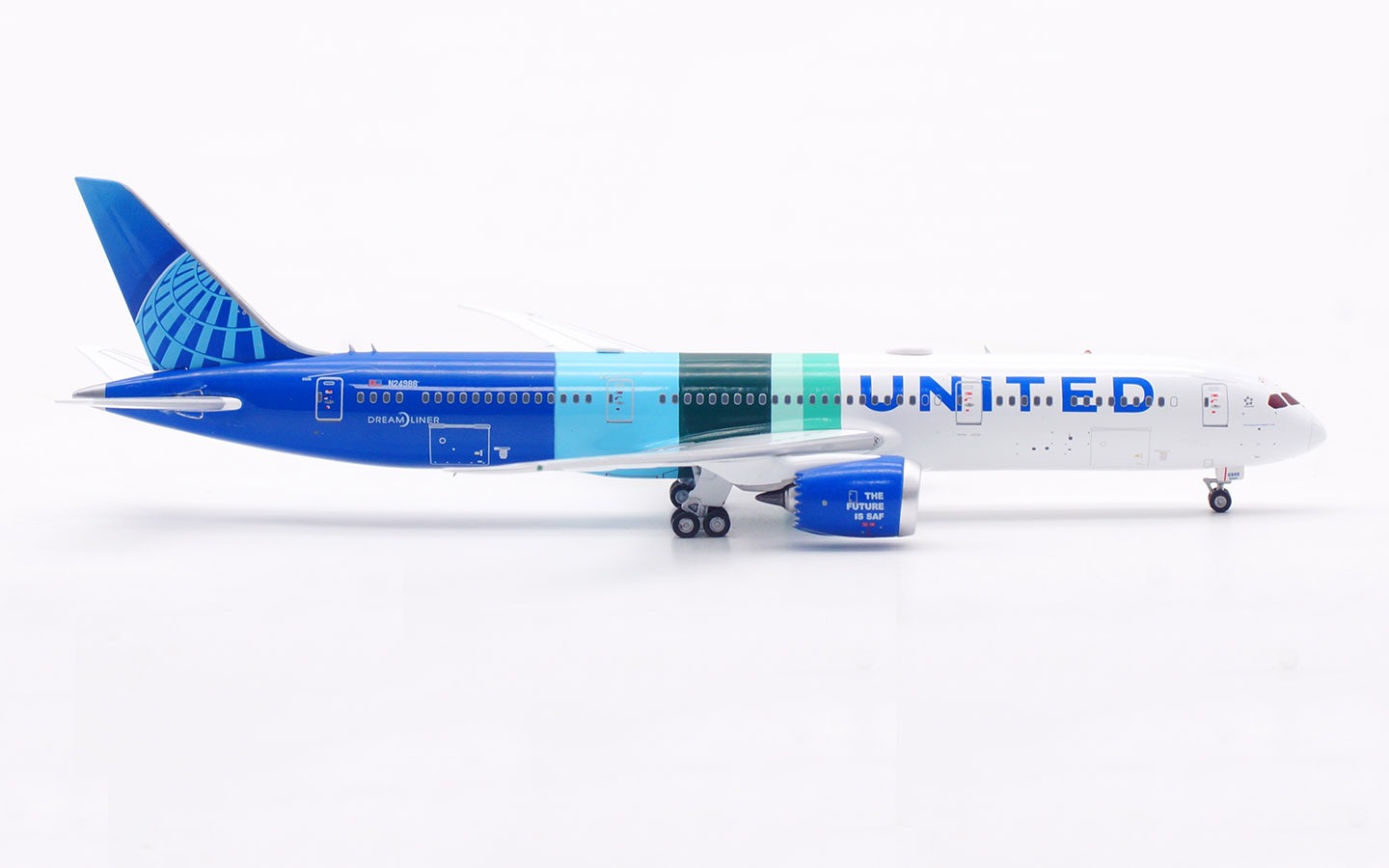 Aviation 400 1:400 United Airlines N24988 Boeing 787-9 - Image 9