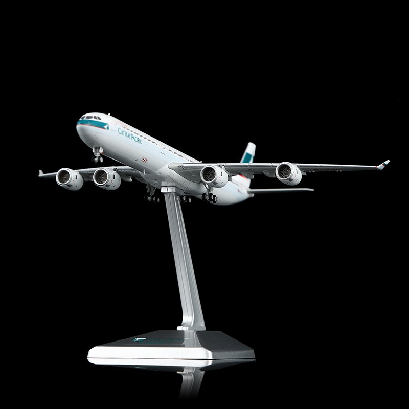 YY Wings 1:400 Cathay Pacific Airways B-HQC Airbus A340-600 - Image 3