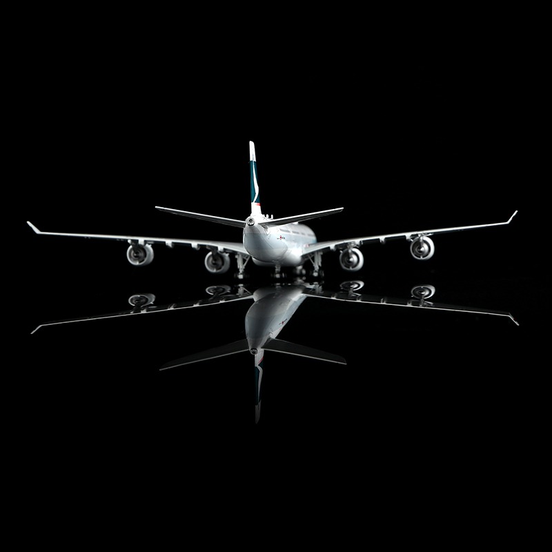 YY Wings 1:400 Cathay Pacific Airways B-HQB Airbus A340-600 - Image 11