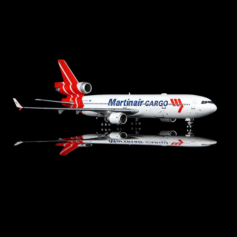 YY Wings 1:400 Martinair Cargo PH-MCP McDonnell Douglas MD-11F - Image 6