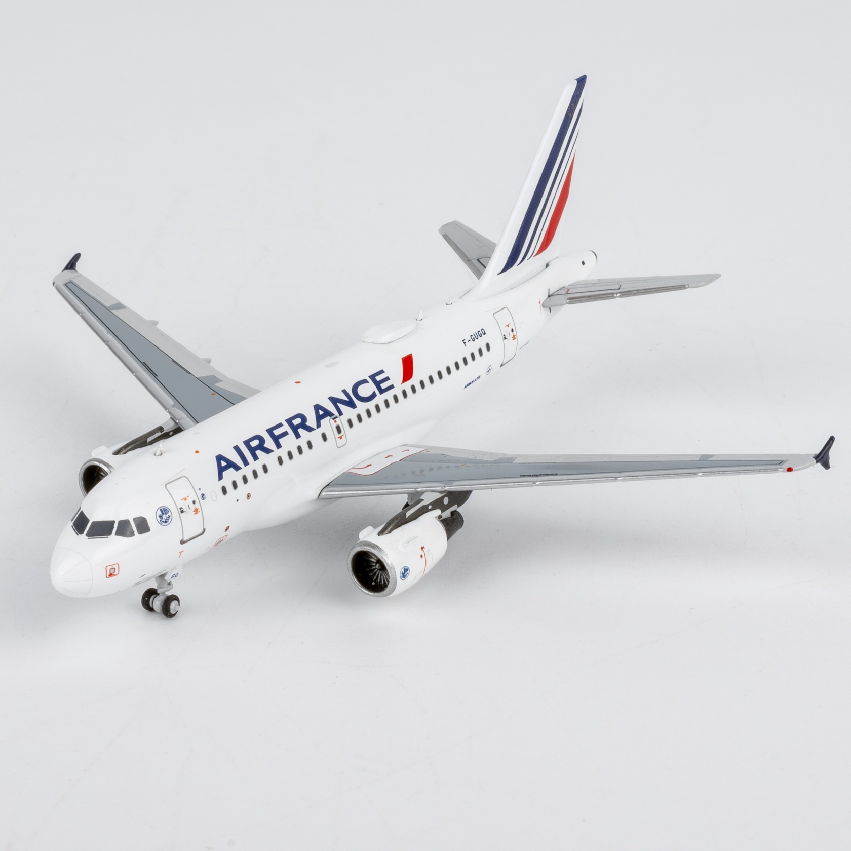NG Models 1:400 Air France F-GUGQ Airbus A318-100 - Image 5