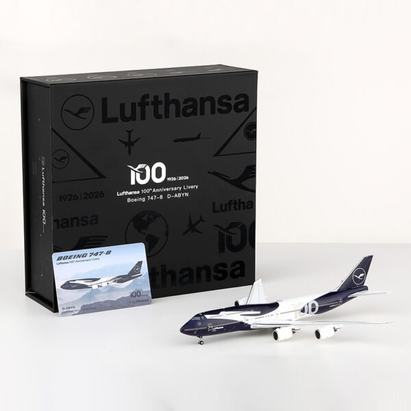HX Models 1:400 Lufthansa D-ABYN Boeing 747-8 [FLAPS DOWN]