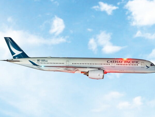 Phoenix 1:400 Cathay Pacific Airways B-LRP Airbus A350-900 *** PRE-ORDER - DUE SEPTEMBER / OCTOBER 2026 ***