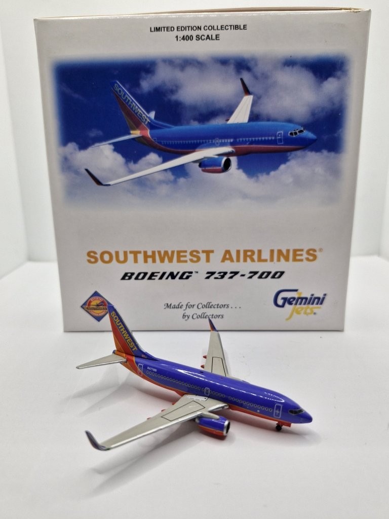 Gemini Jets 1:400 Southwest Airlines N477WN Boeing 737-700W