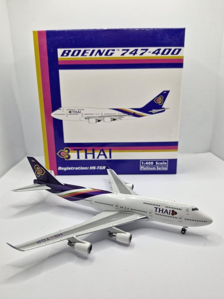 【美品】Thai Cargo Boeing 747-4D7(BCF) 1:400 美品】Thai Cargo Boeing 747-4D7(BCF) 1:400 美品】Thai Cargo Boeing