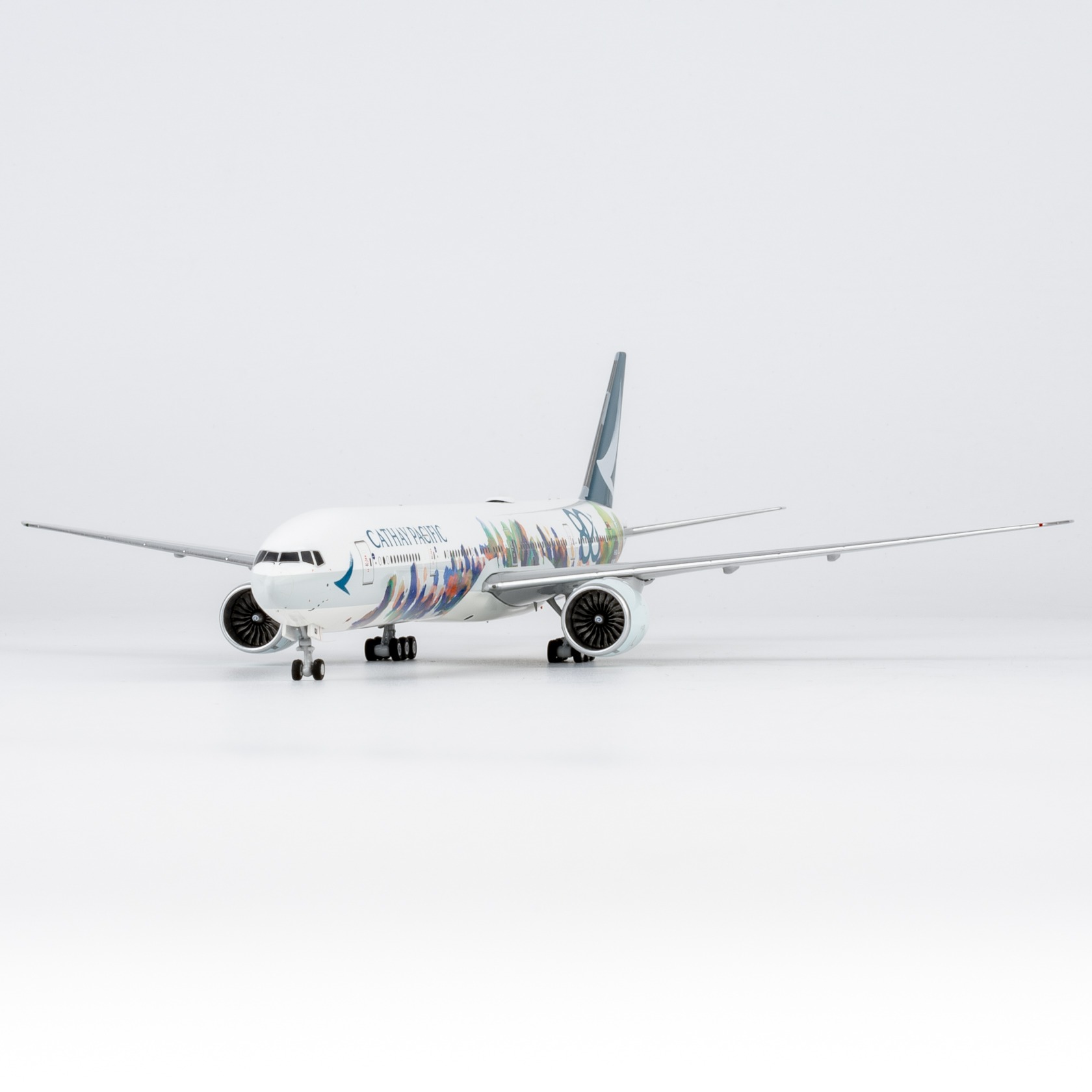 NG Models 1:400 Cathay Pacific Airways B-KQU Boeing 777-300 - Image 12
