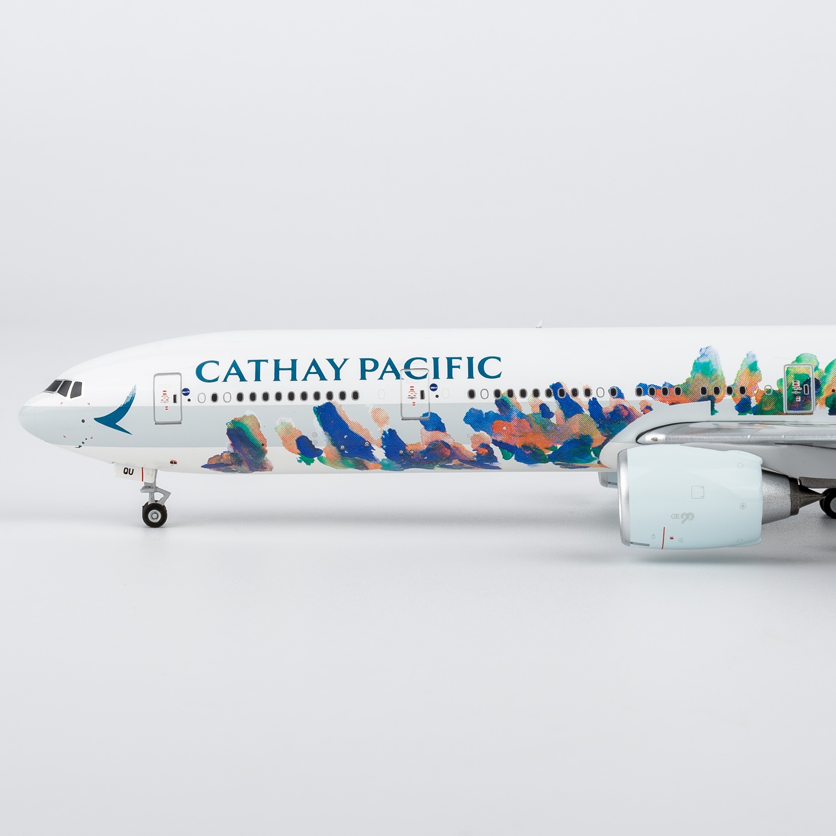 NG Models 1:400 Cathay Pacific Airways B-KQU Boeing 777-300 - Image 3