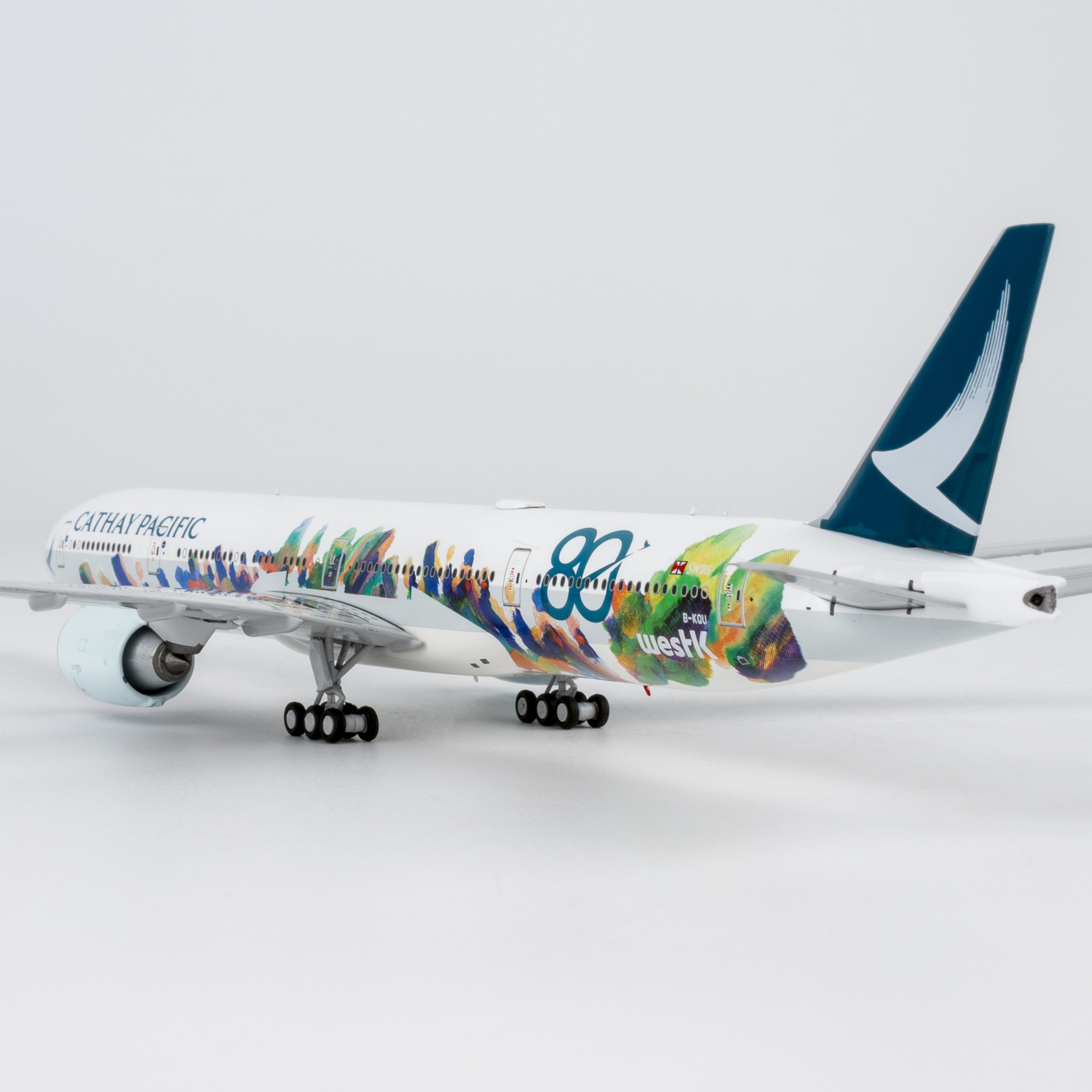 NG Models 1:400 Cathay Pacific Airways B-KQU Boeing 777-300 - Image 10