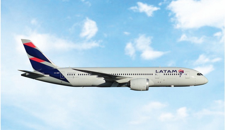 Phoenix 1:400 LATAM Airlines CC-BBF Boeing 787-8 *** PRE-ORDER - DUE OCTOBER / NOVEMBER 2026 ***