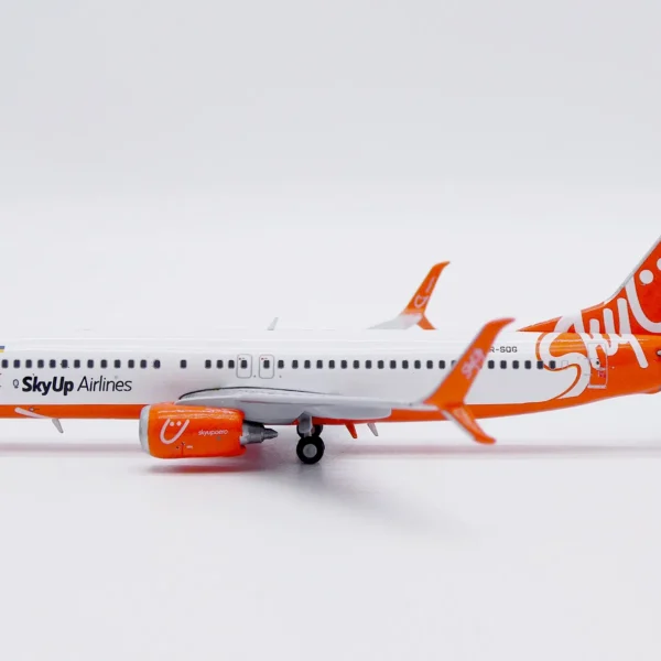 JC Wings 1:400 SkyUp Airlines UR-SQG Boeing 737-800SW