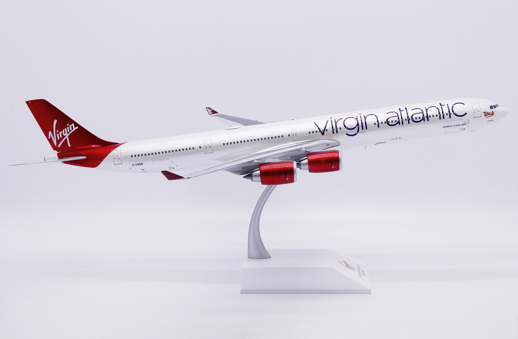 JC Wings 1:200 Virgin Atlantic Airways G-VWEB Airbus A340-600 - Image 3