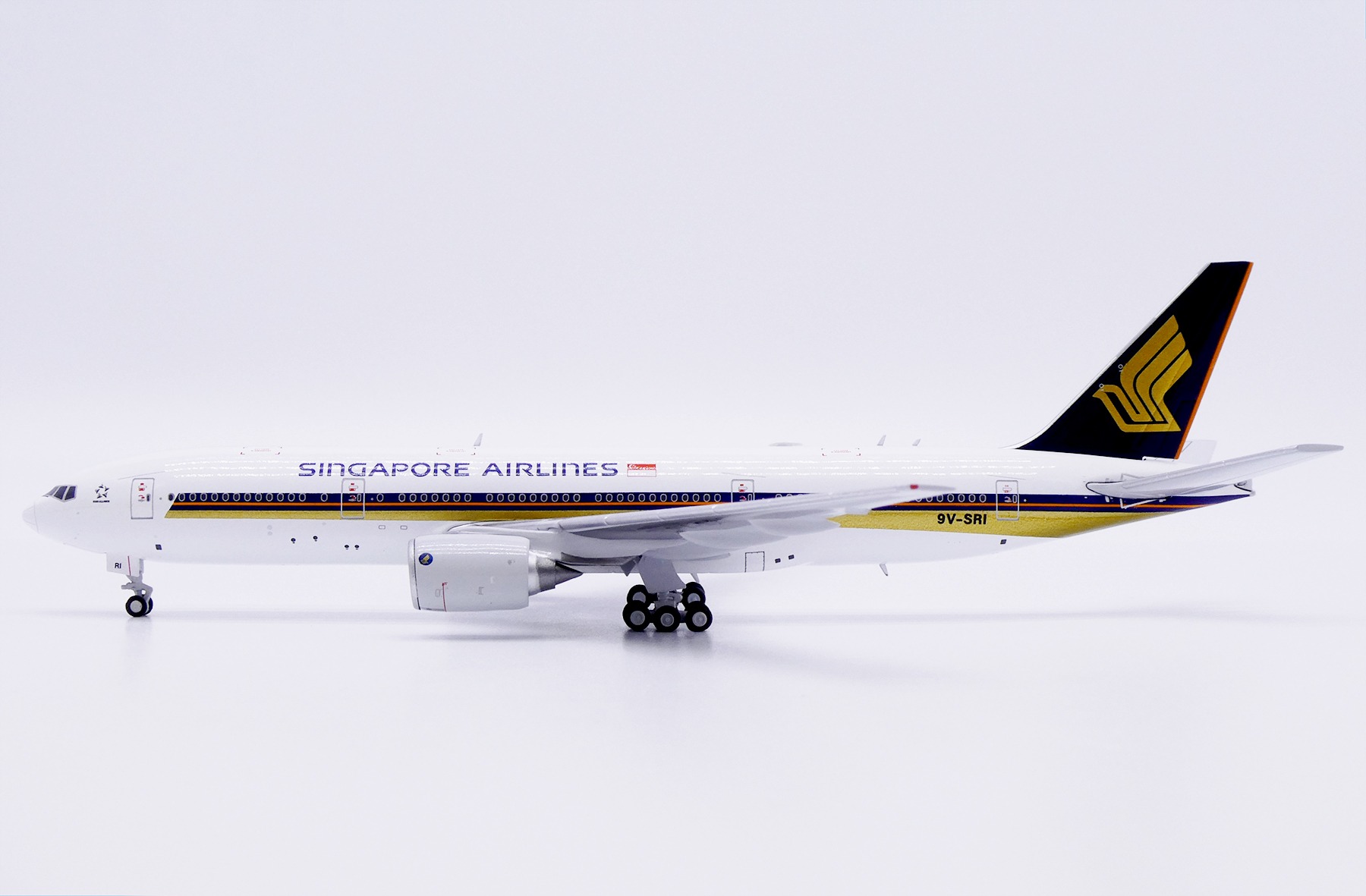 JC Wings 1:400 Singapore Airlines 9V-SRI Boeing 777-200