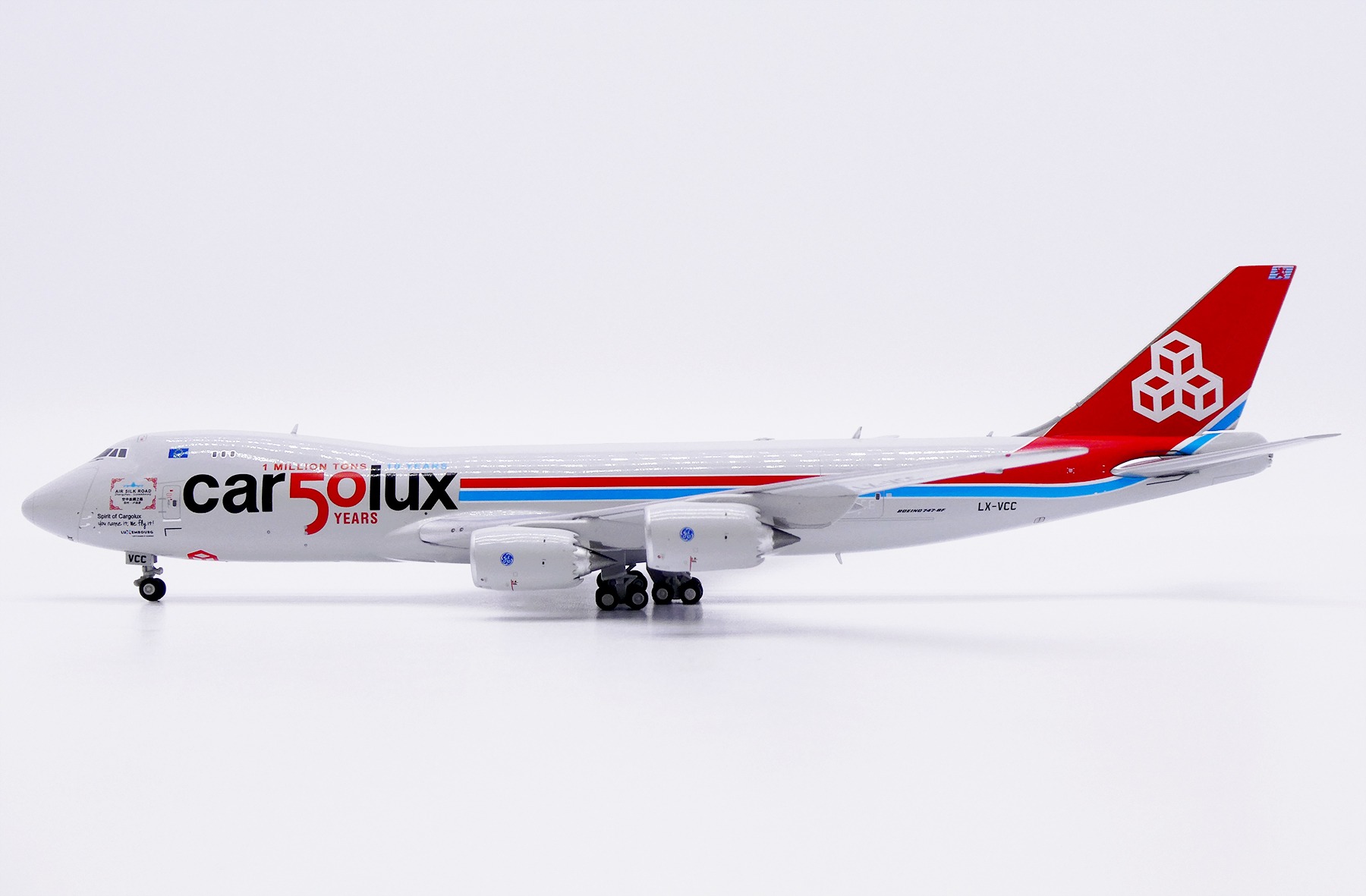 JC Wings 1:400 Cargolux LX-VCC Boeing 747-8F