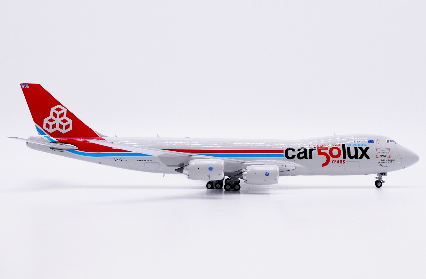 JC Wings 1:400 Cargolux LX-VCC Boeing 747-8F - Image 2