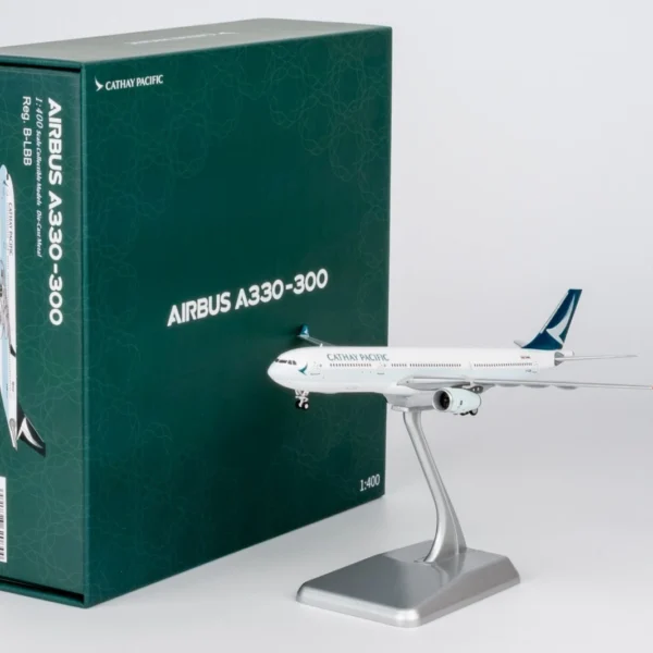 NG Models 1:400 Cathay Pacific Airways B-LBB Airbus A330-300 [ULTIMATE]