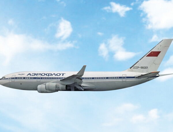 Phoenix 1:400 Aeroflot Russian Airlines CCCP-96001 Ilyushin IL-96 *** PRE-ORDER - DUE DECEMBER 26 / JANUARY 27 ***