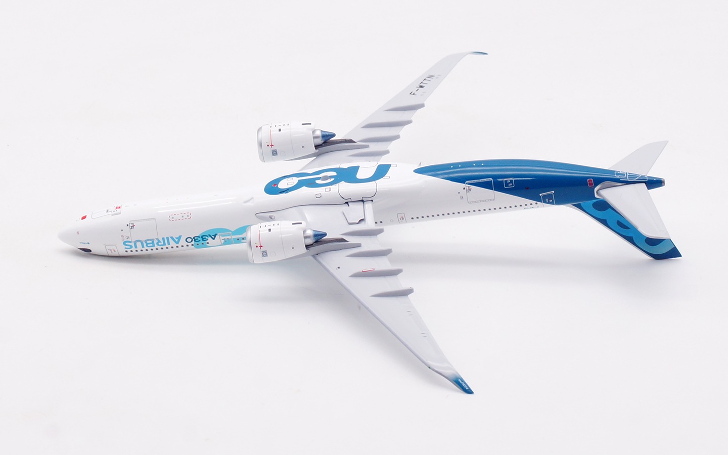 Aviation 400 1:400 Airbus Industries F-WTTN Airbus A330-900 - Image 7