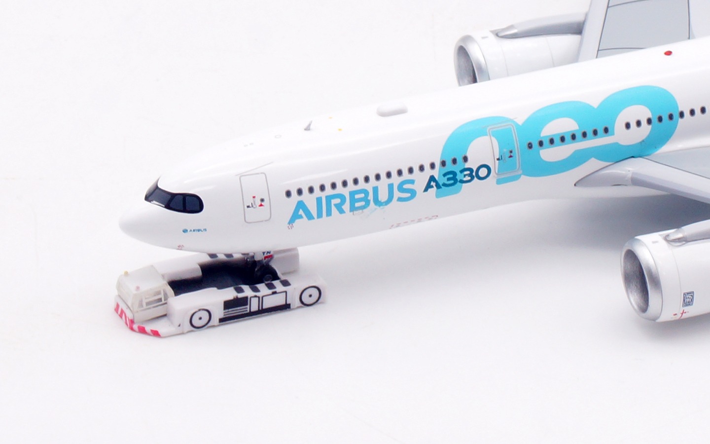 Aviation 400 1:400 Airbus Industries F-WTTN Airbus A330-900 - Image 8