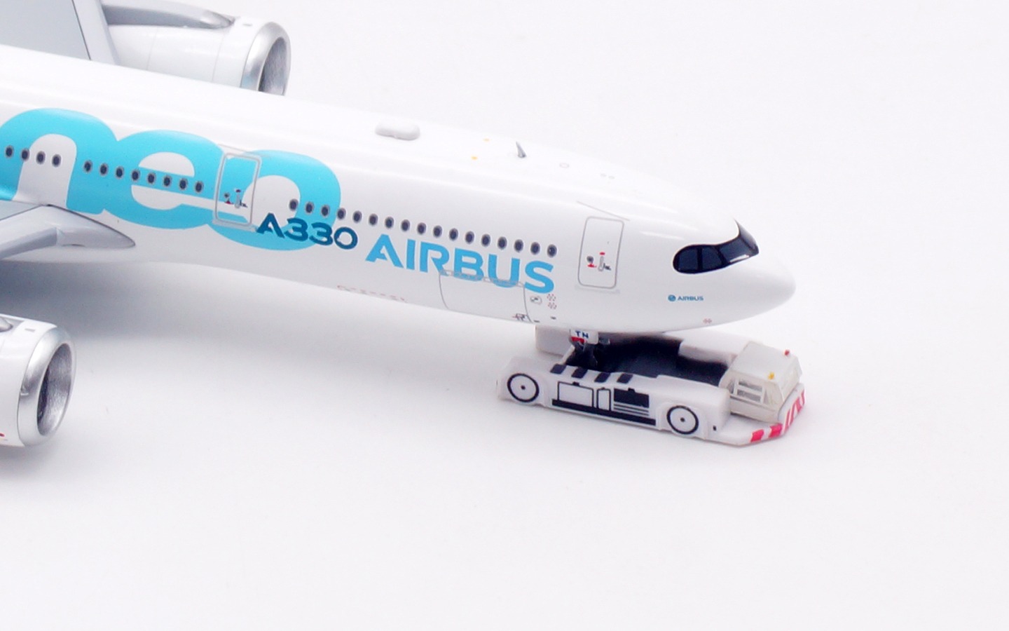 Aviation 400 1:400 Airbus Industries F-WTTN Airbus A330-900 - Image 9