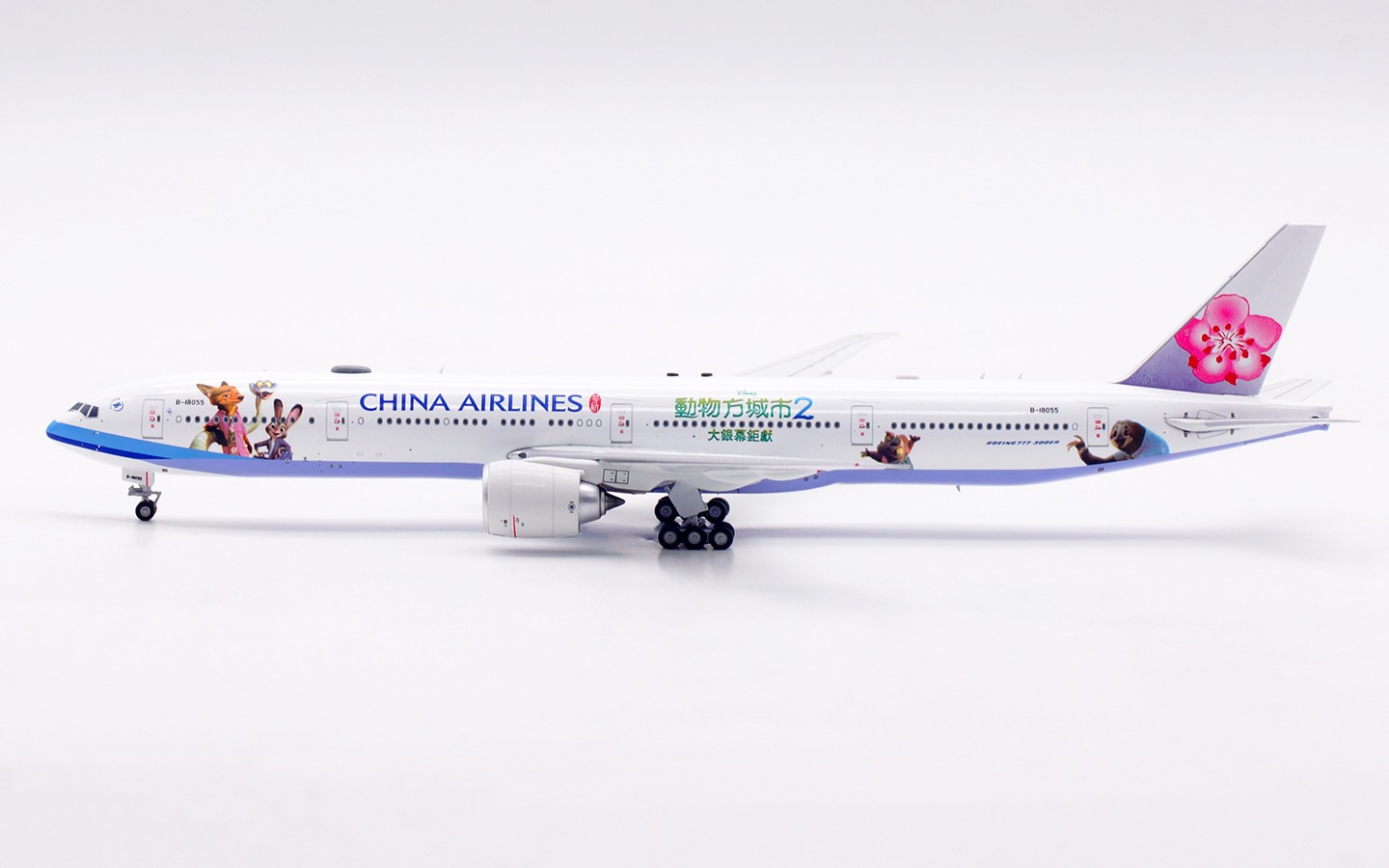 Aviation 400 1:400 China Airlines B-18055 Boeing 777-300 - Image 8