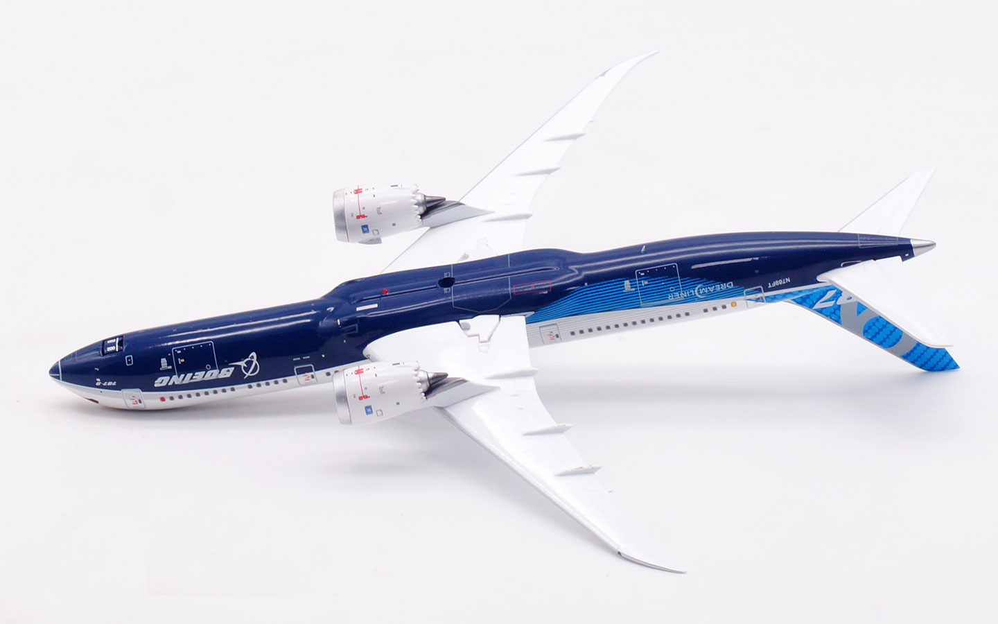 Aviation 400 1:400 Boeing Aircraft Company N789FT Boeing 787-9 - Image 7