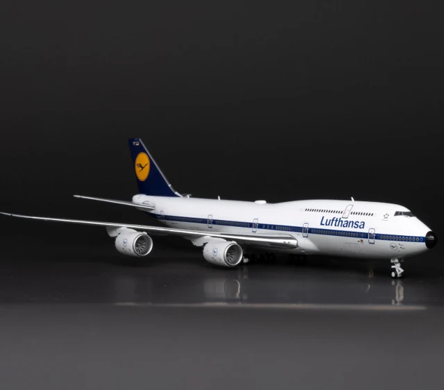 YY Wings 1:400 Lufthansa D-ABYT Boeing 747-8 *** PRE-ORDER DUE OCTOBER/NOVEMBER 2026 *** - Image 3
